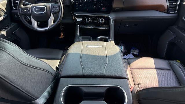2025 GMC Sierra 2500HD Denali