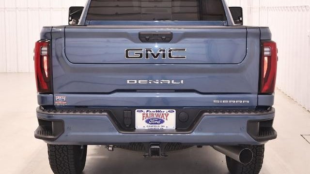 2025 GMC Sierra 2500HD Denali