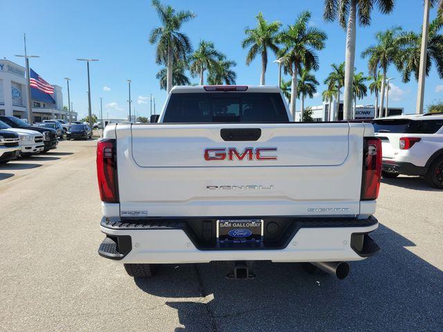 2025 GMC Sierra Hd - $72,576