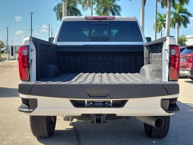 2025 GMC Sierra Hd - $72,576
