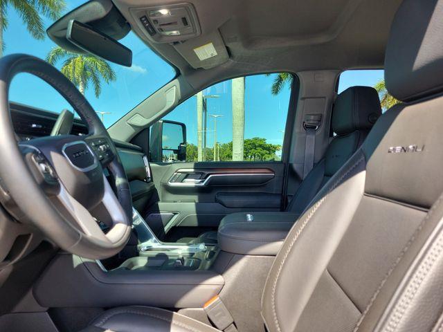 2025 GMC Sierra Hd - $72,576