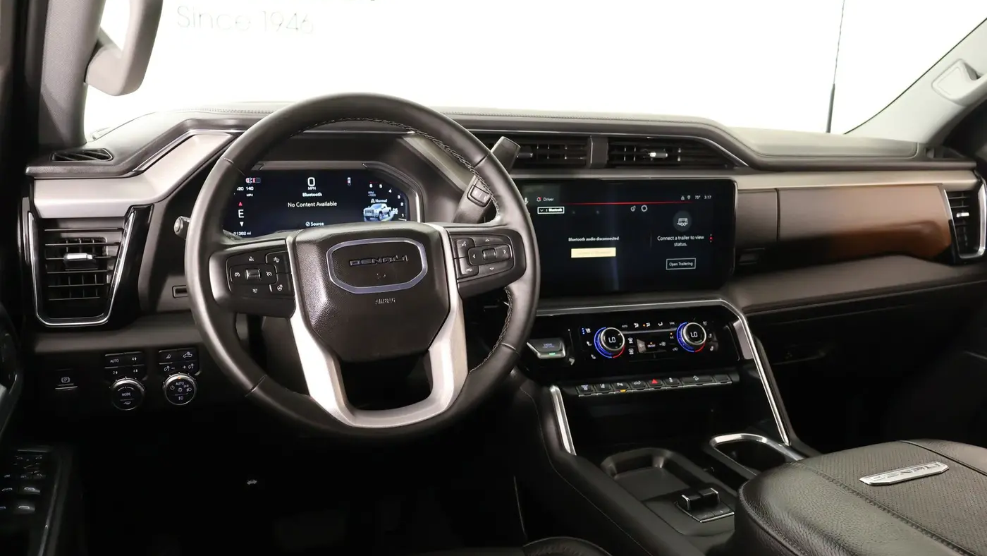 2025 GMC Sierra 2500HD Denali