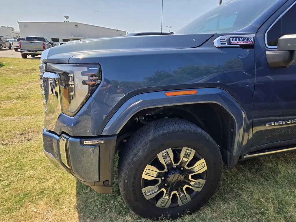 2025 GMC Sierra Hd - $70,995
