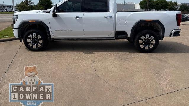 2025 GMC Sierra 2500HD Denali