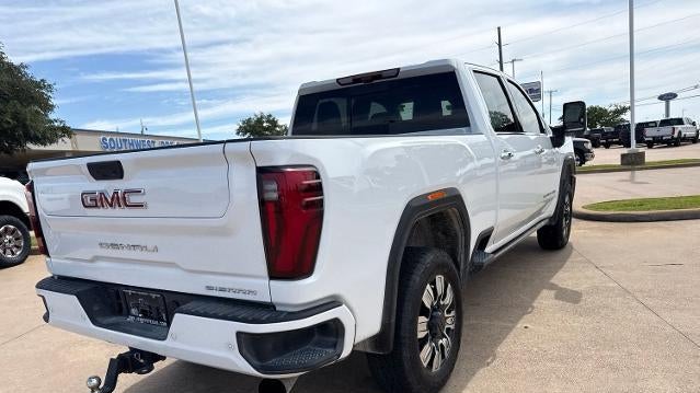 2025 GMC Sierra 2500HD Denali