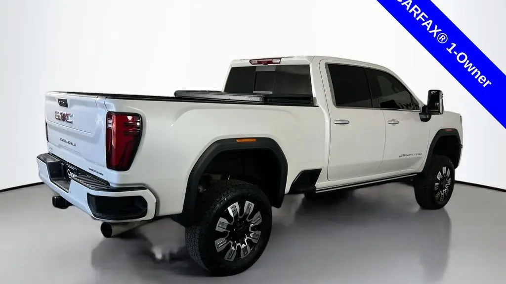 2025 GMC Sierra 2500HD Denali