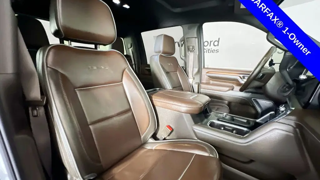 2025 GMC Sierra 2500HD Denali
