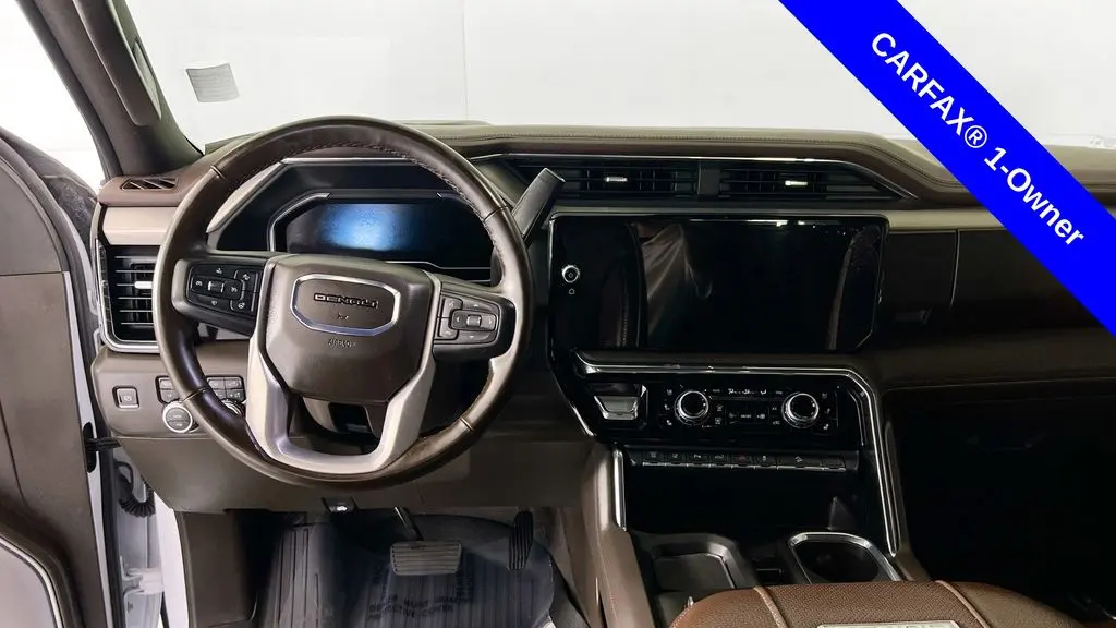 2025 GMC Sierra 2500HD Denali