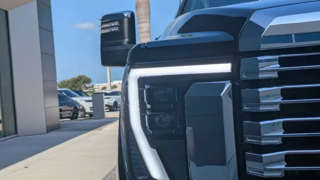 2025 GMC Sierra 2500HD Denali