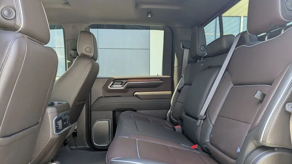 2025 GMC Sierra 2500HD Denali