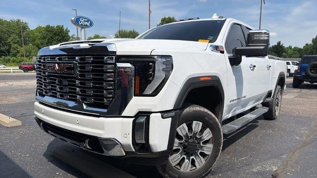 2025 GMC Sierra 2500HD Denali