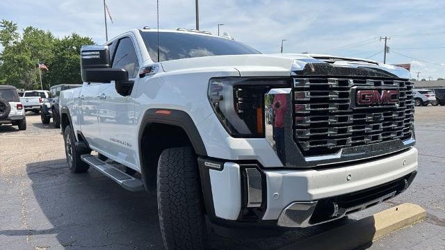 2025 GMC Sierra 2500HD Denali