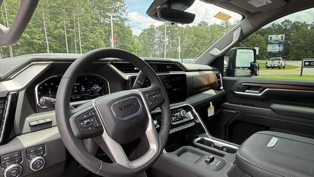 2025 GMC Sierra 2500HD Denali