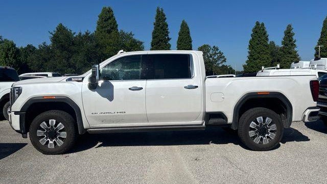 2025 GMC Sierra 2500HD Denali