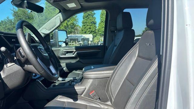 2025 GMC Sierra 2500HD Denali