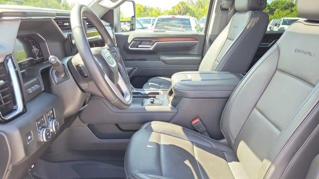 2025 GMC Sierra 2500HD Denali