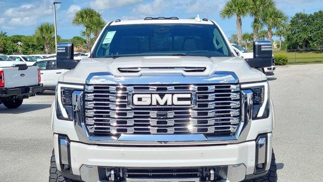 2025 GMC Sierra 2500HD Denali
