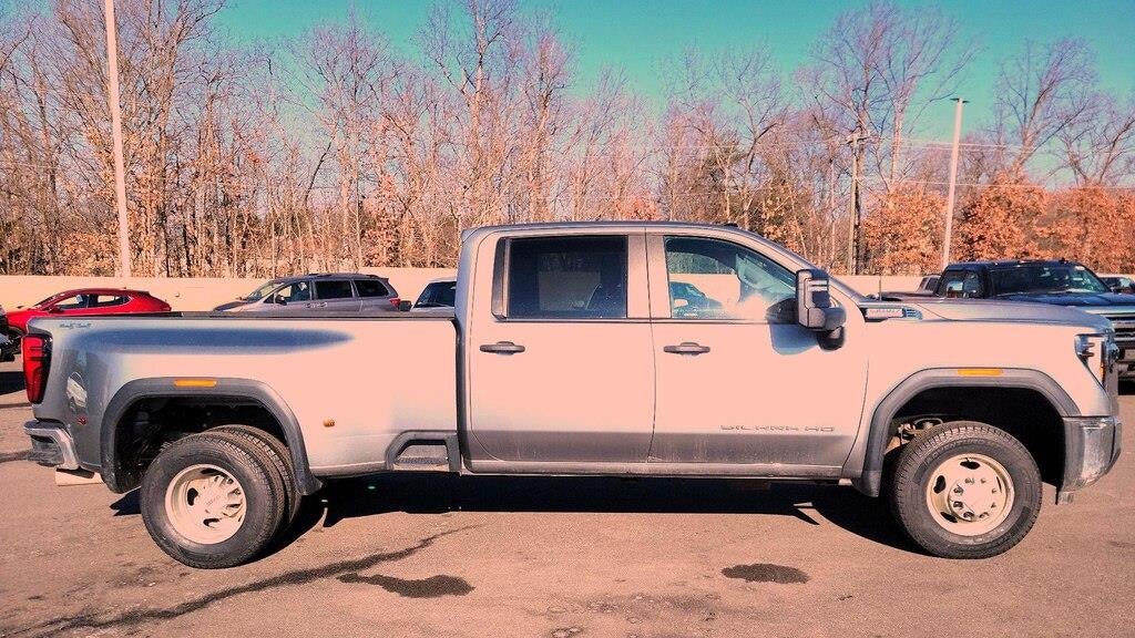 2025 GMC Sierra 3500HD Pro