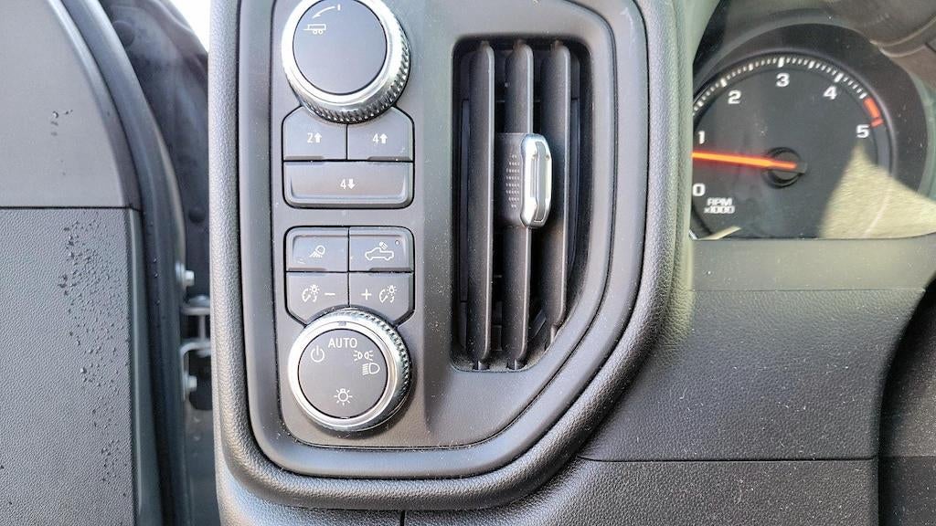 2025 GMC Sierra 3500HD Pro