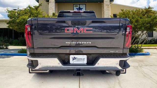 2025 GMC Sierra 3500HD SLT
