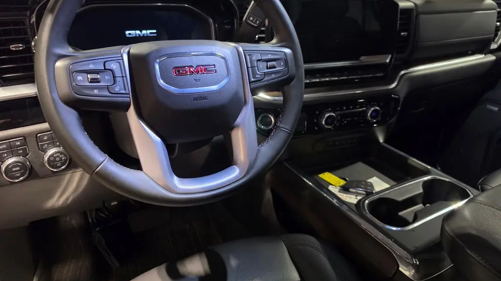 2025 GMC Sierra 3500HD SLT