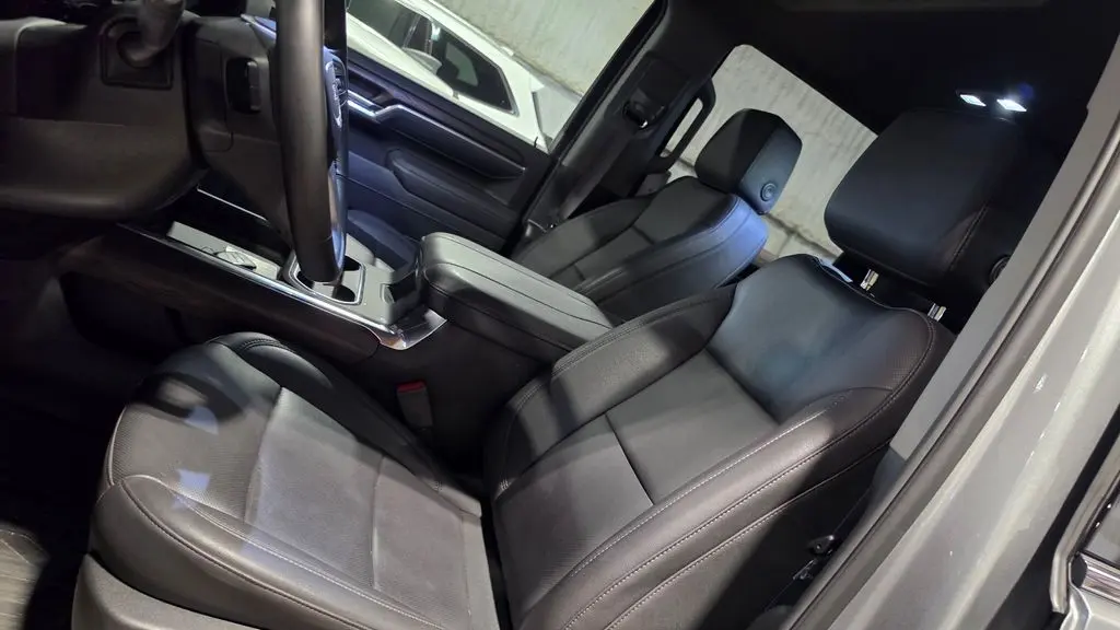 2025 GMC Sierra 3500HD SLT