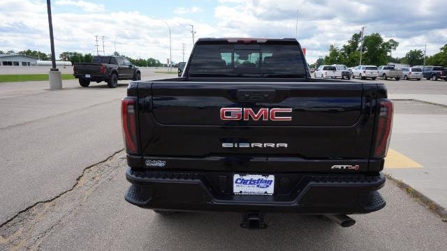 2026 GMC Sierra 3500HD AT4