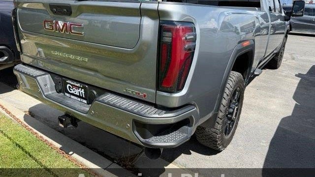 2025 GMC Sierra 3500HD AT4