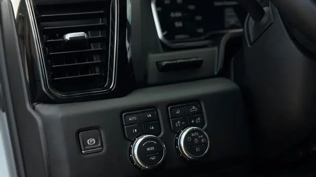 2025 GMC Sierra 3500HD AT4