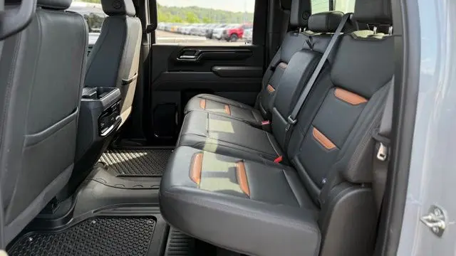 2025 GMC Sierra 3500HD AT4