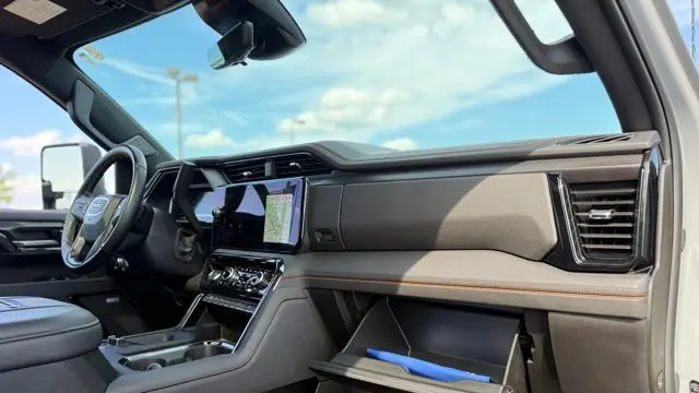 2025 GMC Sierra 3500HD AT4