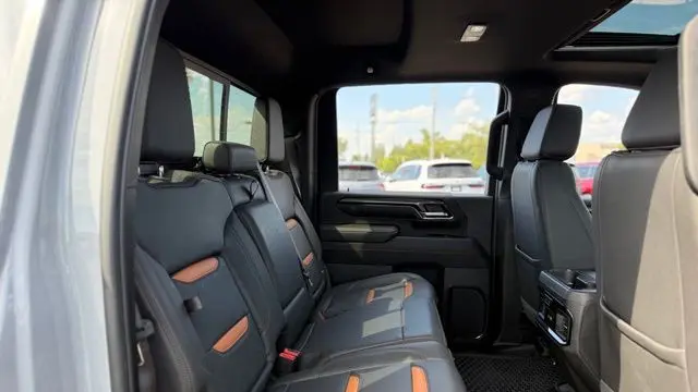 2025 GMC Sierra 3500HD AT4