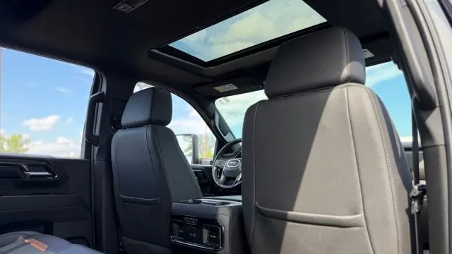 2025 GMC Sierra 3500HD AT4