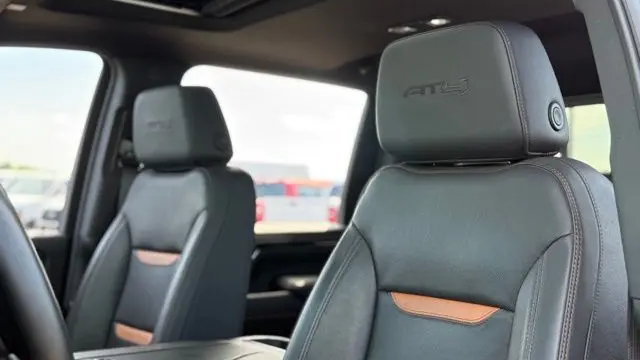 2025 GMC Sierra 3500HD AT4