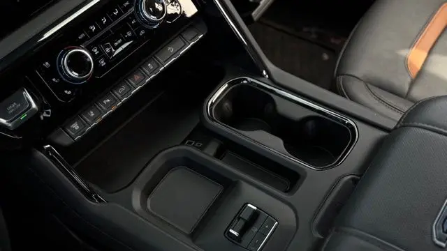 2025 GMC Sierra 3500HD AT4
