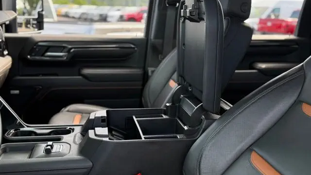 2025 GMC Sierra 3500HD AT4