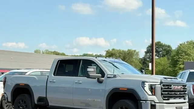 2025 GMC Sierra 3500HD AT4