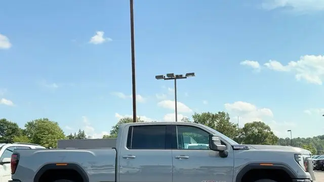 2025 GMC Sierra 3500HD AT4