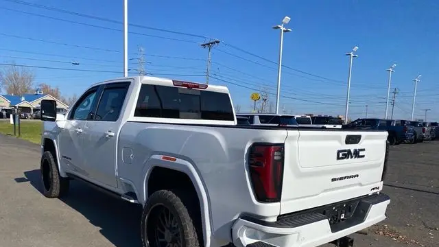 2025 GMC Sierra 3500HD AT4