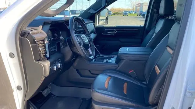 2025 GMC Sierra 3500HD AT4