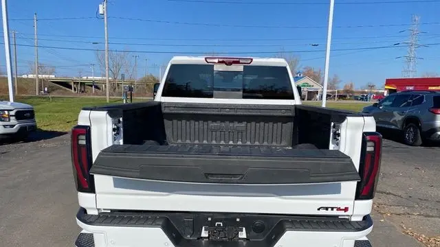2025 GMC Sierra 3500HD AT4