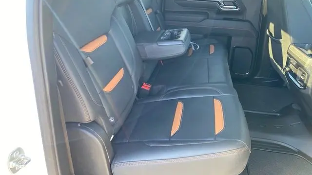 2025 GMC Sierra 3500HD AT4