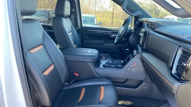 2025 GMC Sierra 3500HD AT4
