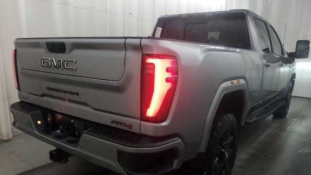 2025 GMC Sierra 3500HD AT4