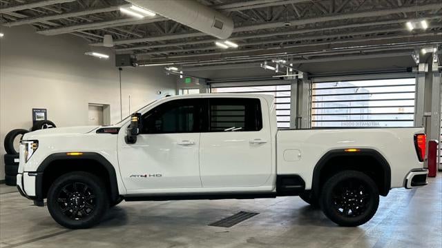 2025 GMC Sierra 3500HD AT4