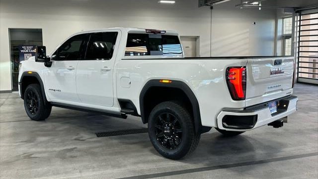 2025 GMC Sierra 3500HD AT4