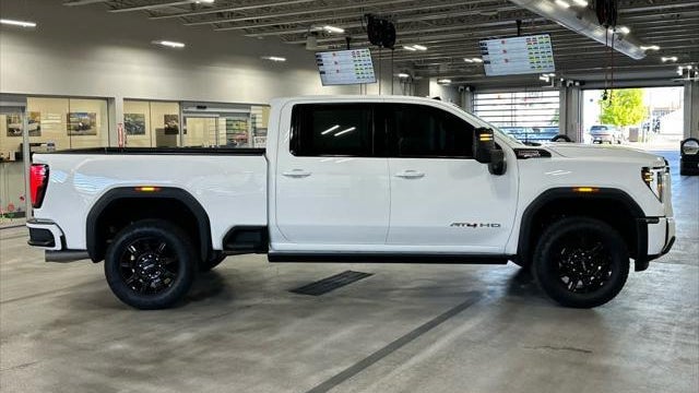 2025 GMC Sierra 3500HD AT4