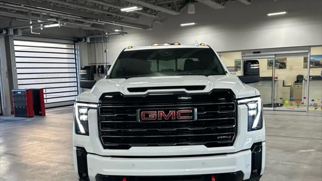 2025 GMC Sierra 3500HD AT4
