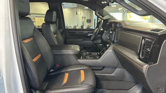 2025 GMC Sierra 3500HD AT4