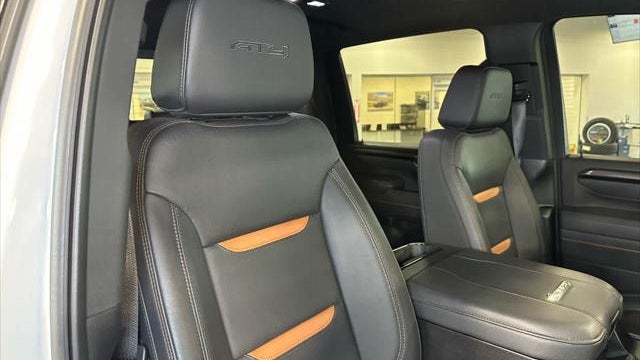 2025 GMC Sierra 3500HD AT4